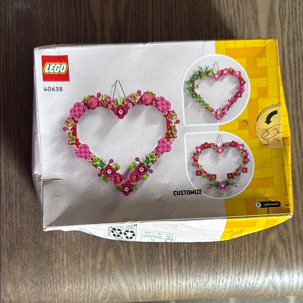 LEGO Heart Wreath Set - Pink and Green